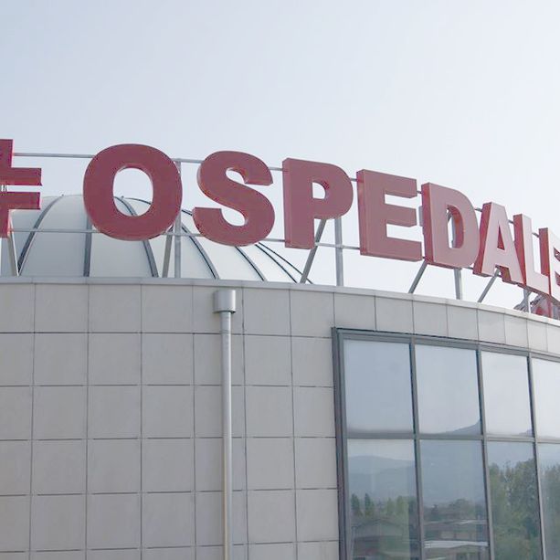 Tamponi all'ospedale di Settimo, Valtorta: &quot;Vengono effettuati sul retro della struttura e lontani dagli altri&quot;
