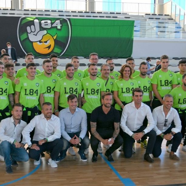 Claudio Marchisio dà il benvenuto alla L84 nel nuovo palazzetto dello sport di Settimo