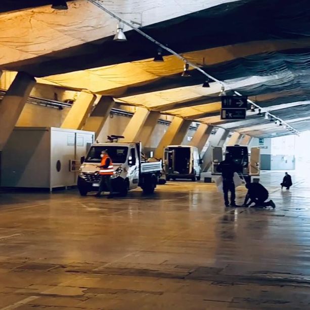 Torino Esposizioni, il Padiglione 5 si prepara a ospitare 458 posti letto per malati Covid [FOTO E VIDEO]