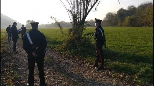 Identificato il cadavere ritrovato nella campagna di Chivasso: è di un 22enne di Crescentino