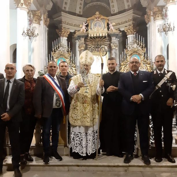 Verolengo: la comunità accoglie le reliquie di Papa Giovanni Paolo II (FOTO)