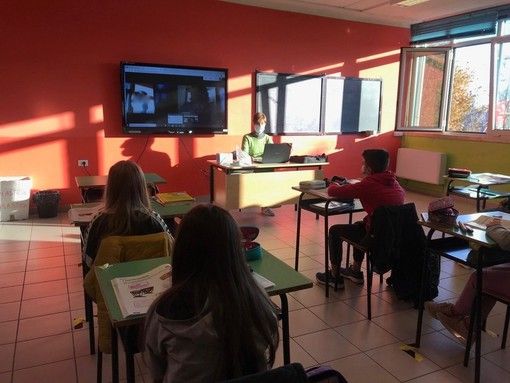 In Piemonte la scuola riparte &quot;per restare in presenza&quot;: tamponi per docenti e personale Ata, monitoraggio costante degli studenti di 2^ e 3^ media