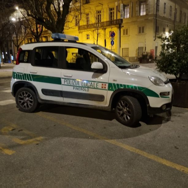 Pinerolo: lite in famiglia sfocia in aggressione