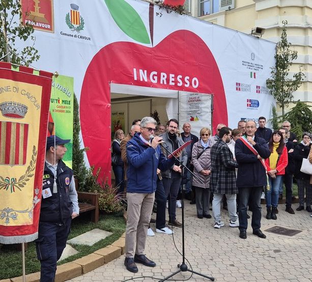 Fare squadra per la mela e la frutticultura: Tuttomele parte oggi a Cavour
