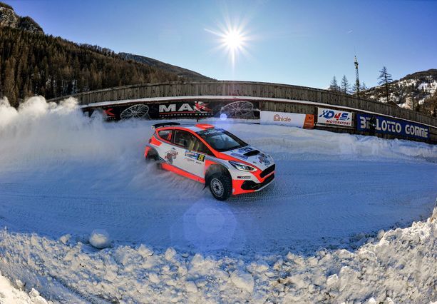 Auto sul ghiaccio e Coppa Italia a Pragelato, sognando i riflettori del mondo