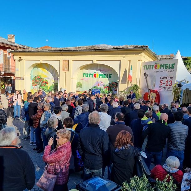 Magia, show cooking, e convegni: ultimo fine settimane con Tuttomele a Cavour