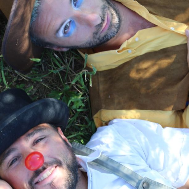 Cosa fanno due clown quando si incontrano? Si scopre a Torre Pellice
