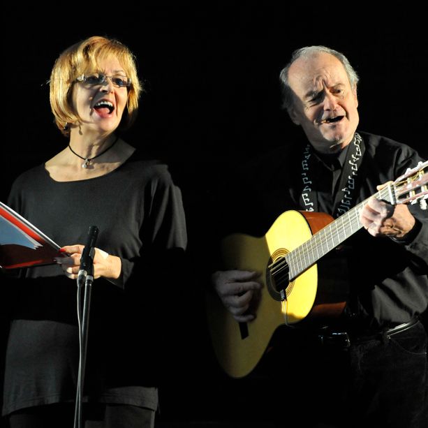 ‘Il mondo è ingiusto’, ma fa anche ridere: il Gruppo teatro Angrogna sale sul palco a Luserna San Giovanni e Pomaretto