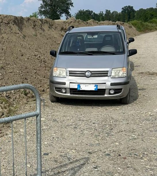 Malgrado il divieto tornano le auto lungo il Pellice