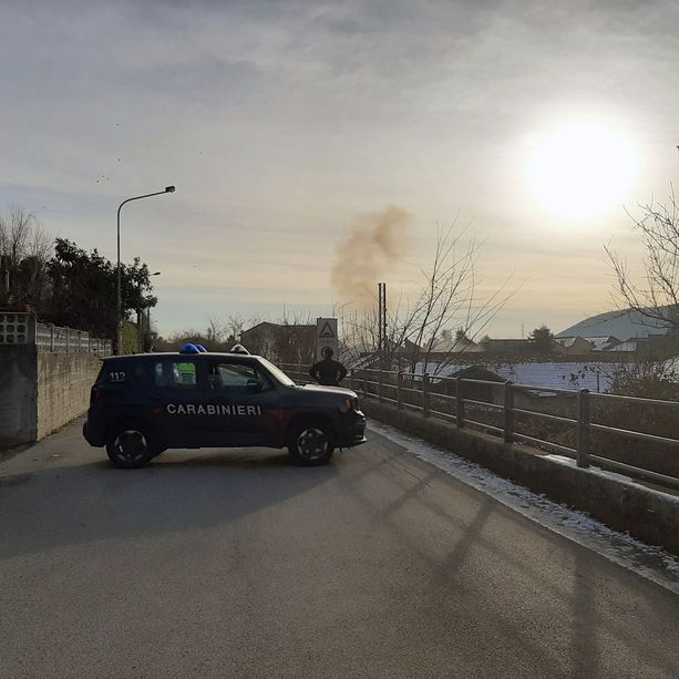 Demolita la ‘torre’ di Pralafera: l’esplosione poco prima delle 9 [VIDEO]