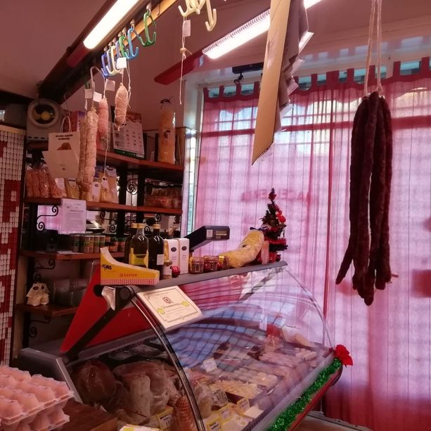 Ladri di carne colpiscono di prima mattina a Luserna San Giovanni [FOTO]