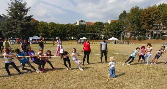 Dall’arco al circo: Anapaca fa divertire i bimbi e riflettere i genitori