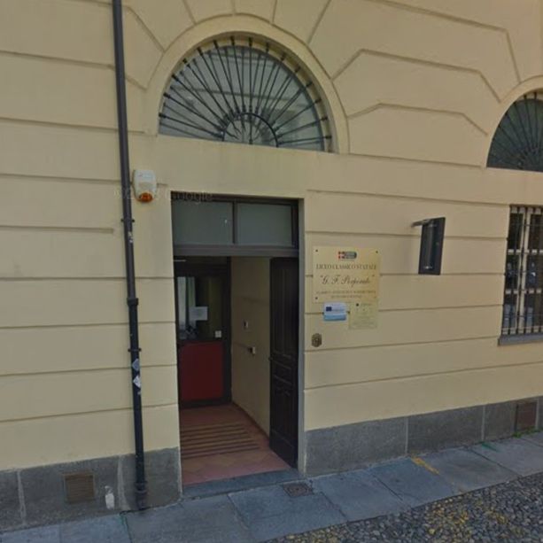 Ladri nella notte alle scuderie del Liceo Porporato di Pinerolo