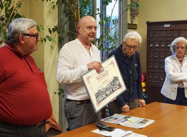 Pinerolo: festa a sorpresa per i 90 anni dell’architetto Franco Carminati