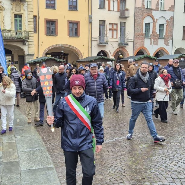 La fiaccola delle Universiadi è arrivata nel Pinerolese