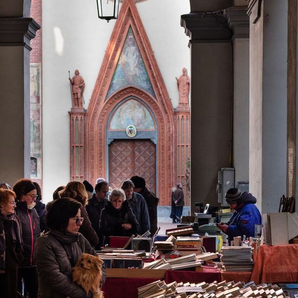 Carta e vinile protagonisti domani a Pinerolo