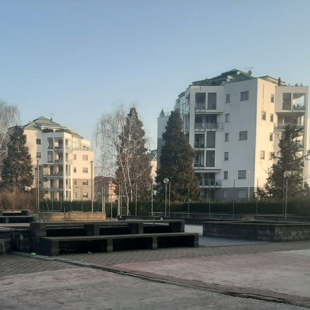 Il Parco di via Midana a Pinerolo deve attendere l’autunno per rinascere