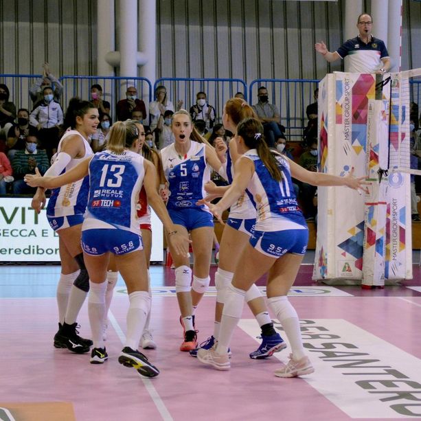 Volley A2/F: Pinerolo fa bottino pieno nel turno infrasettimanale