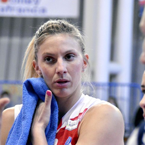 Volley A1/F: Valentina Zago schiaccerà ancora per Pinerolo