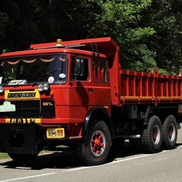 Camion storici in sfilata nel Pinerolese e nel Cuneese