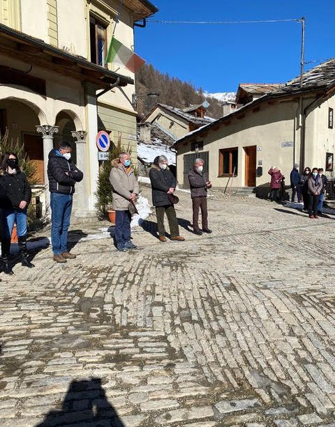 Un minuto di raccoglimento a Pragelato per Cimenti e Negro