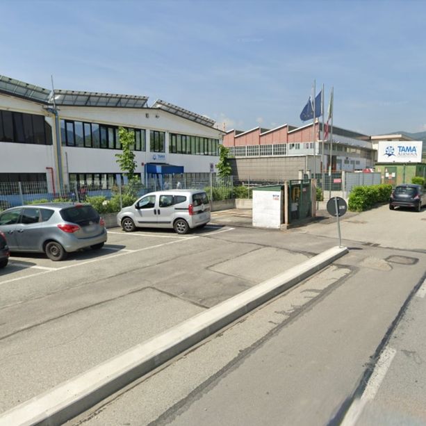 Roletto: accoltella il collega di lavoro, ferendolo alla schiena e alla testa