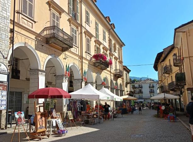 Domenica l’ultimo mercatino degli hobbisti dell’estate torrese