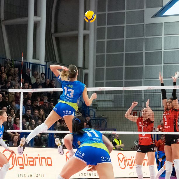Volley A1/F: la Wash4green Pinerolo chiude contro il Trentino dell’ex Zago