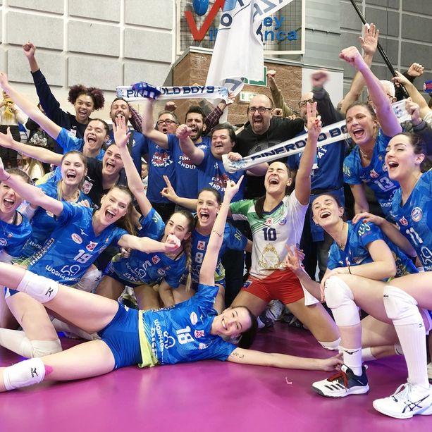 Volley A1/F: serata di grande pallavolo e festa a Villafranca Piemonte [FOTO]