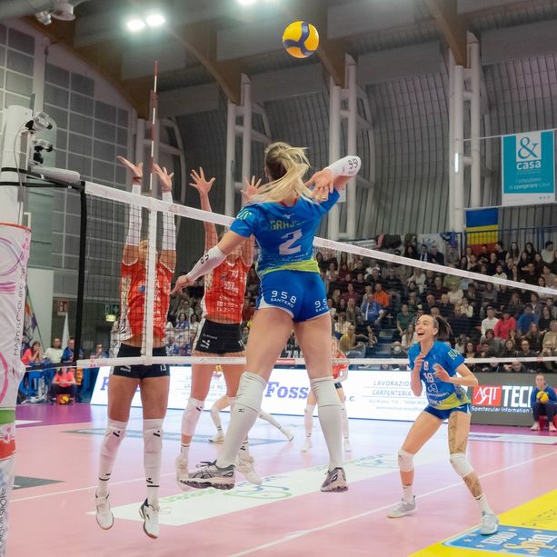 Volley A1/F: la Wash4green Pinerolo alla prova Bisonte Firenze