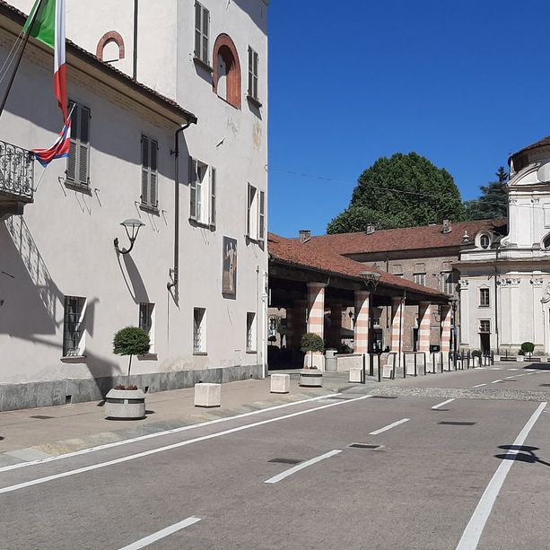 Tra mummie di carta igienica e canzoniere, torna il Palio dei Borghi dopo 30 anni