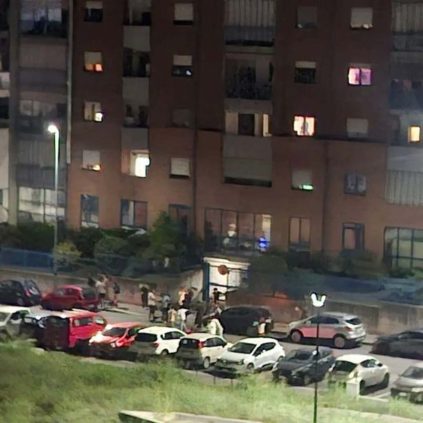 Far West tra via Fossata e corso Venezia: baby gang danneggia le auto e minaccia i residenti [VIDEO]