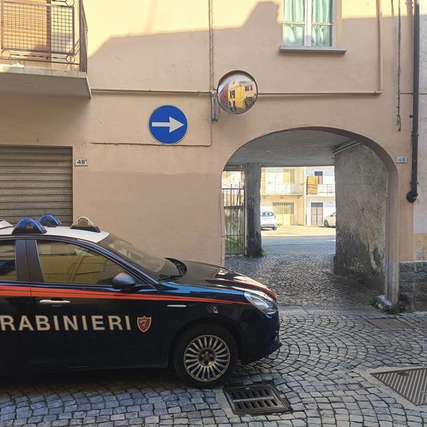 Accoltellato al torace al termine di una lite, 37enne grave in ospedale