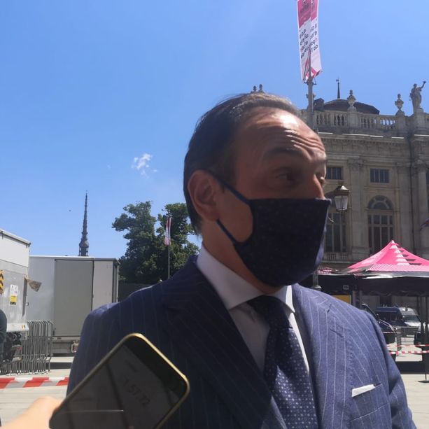 Il Piemonte contro i colossi dell’online, Cirio: “Aumentare la web tax al 30%”