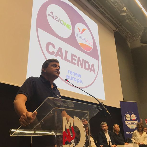 Calenda a Torino lancia Azione e attacca Letta: “E’ divisivo, o sei con lui o sei un cattivo” [INTERVISTA]