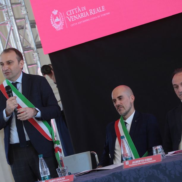Il Giro a Superga nel giorno degli Invincibili. Lo Russo: &quot;Bellissimo messaggio di sport”. Ma i tifosi chiedono di cambiare il percorso