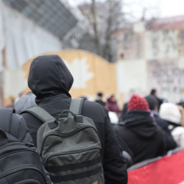 Ufficio immigrazione, finisce l'era di corso Verona: da lunedì aprono i nuovi spazi in via Ruffini 11. Ecco orari e modalità