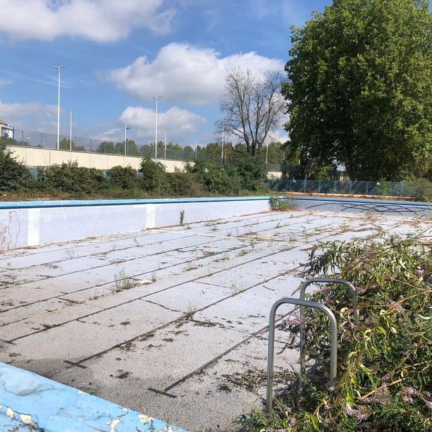 Piscine Sempione occupate: 14 sgomberi in 3 anni. E per il rilancio spuntano fondi spagnoli