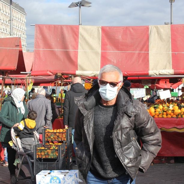 Mascherine all'aperto: da oggi non sono più obbligatorie anche a Torino e in Piemonte (ma attenzione agli assembramenti)