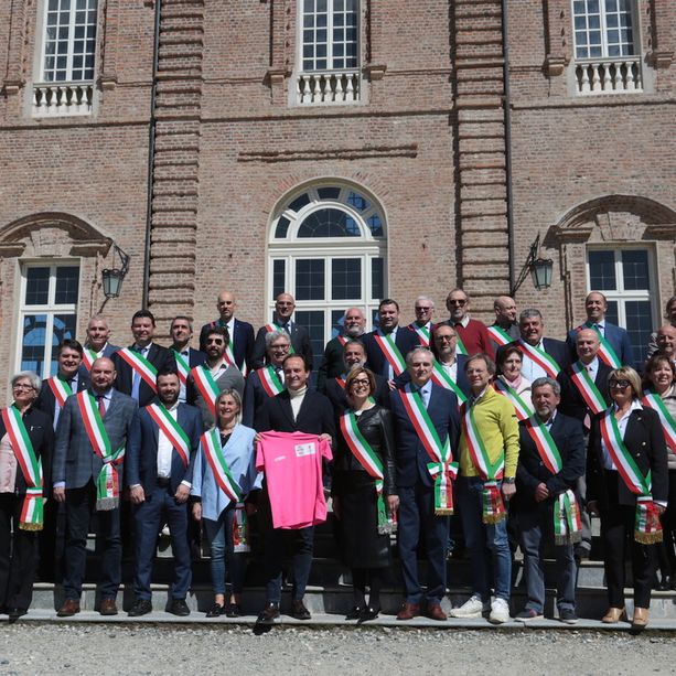 Il Piemonte si veste di rosa a un mese dal Giro: la corsa più amata toccherà oltre cento comuni