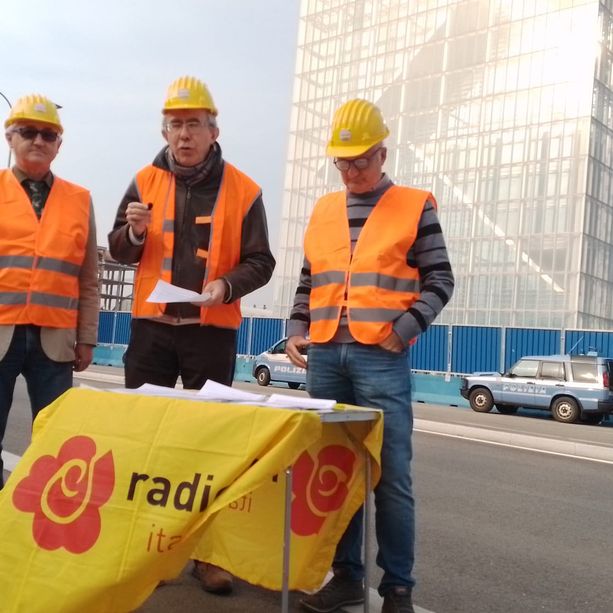 Grattacielo della Regione, il taglio del nastro non cancella i dubbi: &quot;Sicurezza, bonifiche e costi. Nessuna risposta&quot;