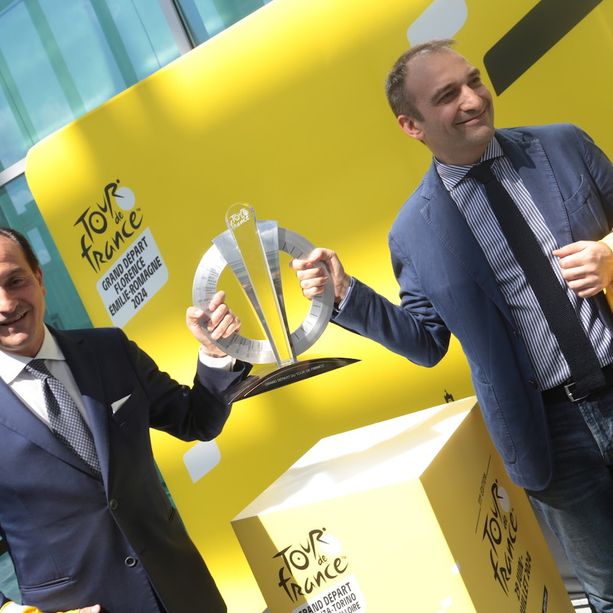 Il Tour de France in Piemonte e quell’accordo “strappato&quot; sul tovagliolo di carta durante un pranzo [VIDEO]