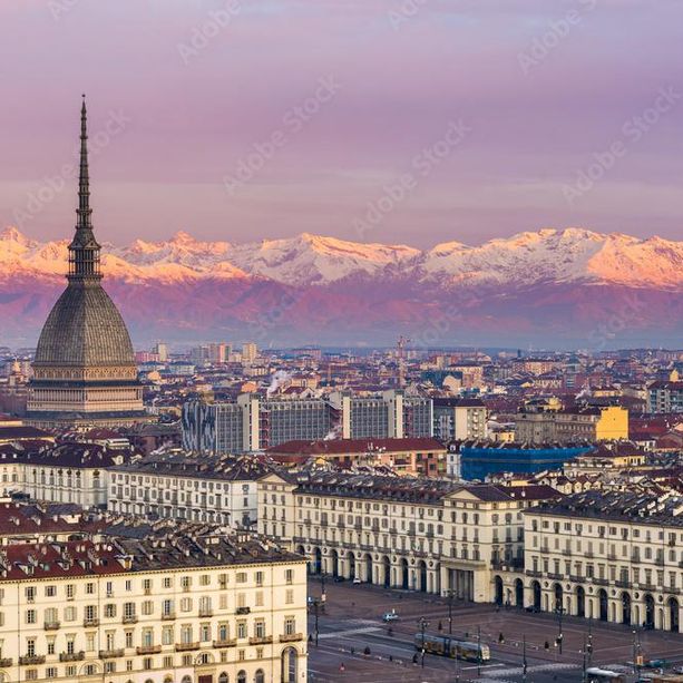 Attacchi a Israele: Torino sceglie di spegnere la Mole in segno di lutto e solidarietà