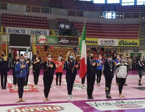 Twirling Collegno chiamata a ritirare un premio per i suoi talenti