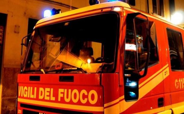 Rogo nella notte in un appartamento a Condove: muore una donna di 60 anni