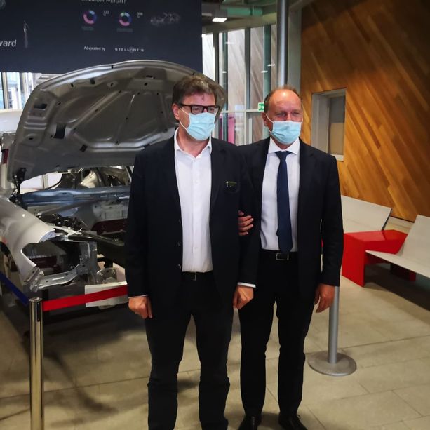 Giorgetti a Torino lancia la volata a Damilano: &quot;Proposta convincente&quot;. E sulle divisioni: &quot;La Lega è una&quot;