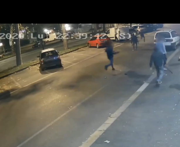 Aggredito dal branco, 5 denunciati dagli agenti del commissariato Dora Vanchiglia (VIDEO)