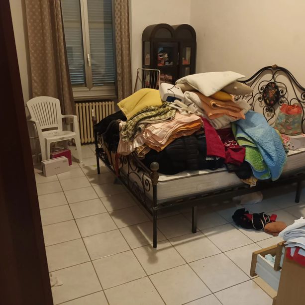 Case popolari, un'altra abitazione liberata dagli occupanti abusivi: è successo in corso Lecce 25 [FOTO]