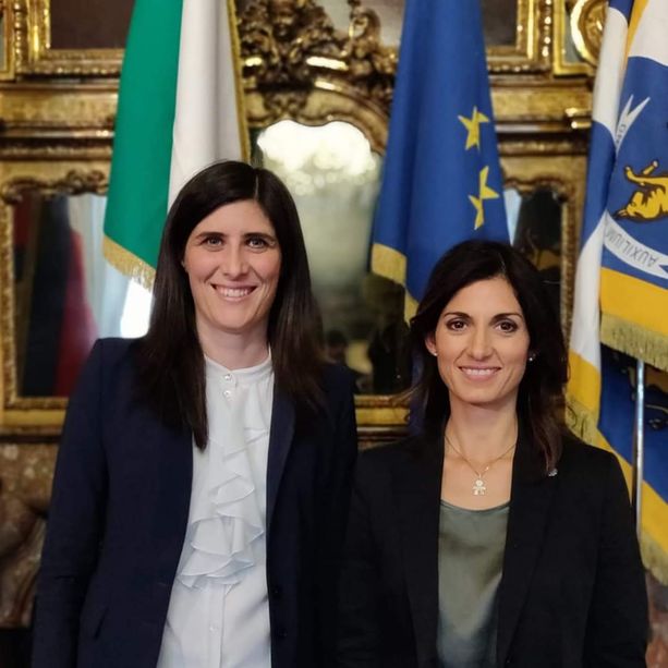 Appendino e Raggi bis, il M5s torinese si divide sul vincolo dei due mandati: domani la votazione su Rousseau