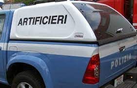Sospetto pacco bomba nei pressi della Sinagoga: le forze dell'ordine bloccano il traffico in San Salvario, chiusa via Berthollet